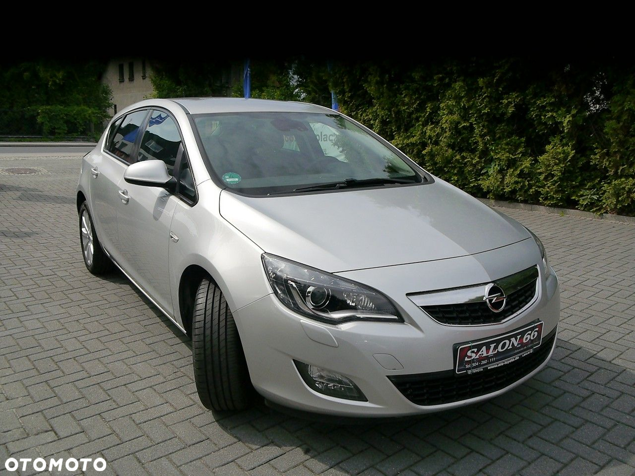 Opel Astra IV 1.4 T Cosmo - 9
