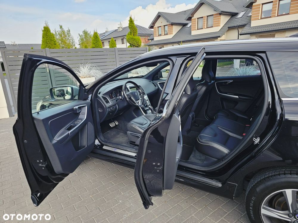Volvo XC 60 D3 Drive-E R-Design Momentum - 37