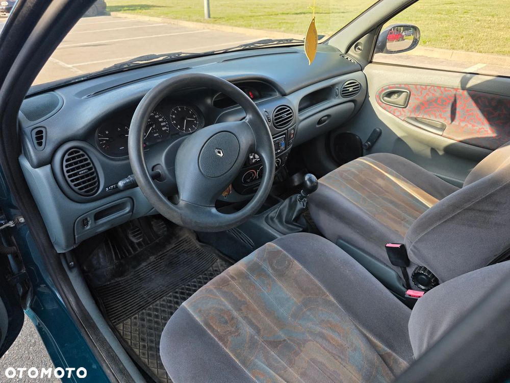 Renault Megane 1996 photo 3