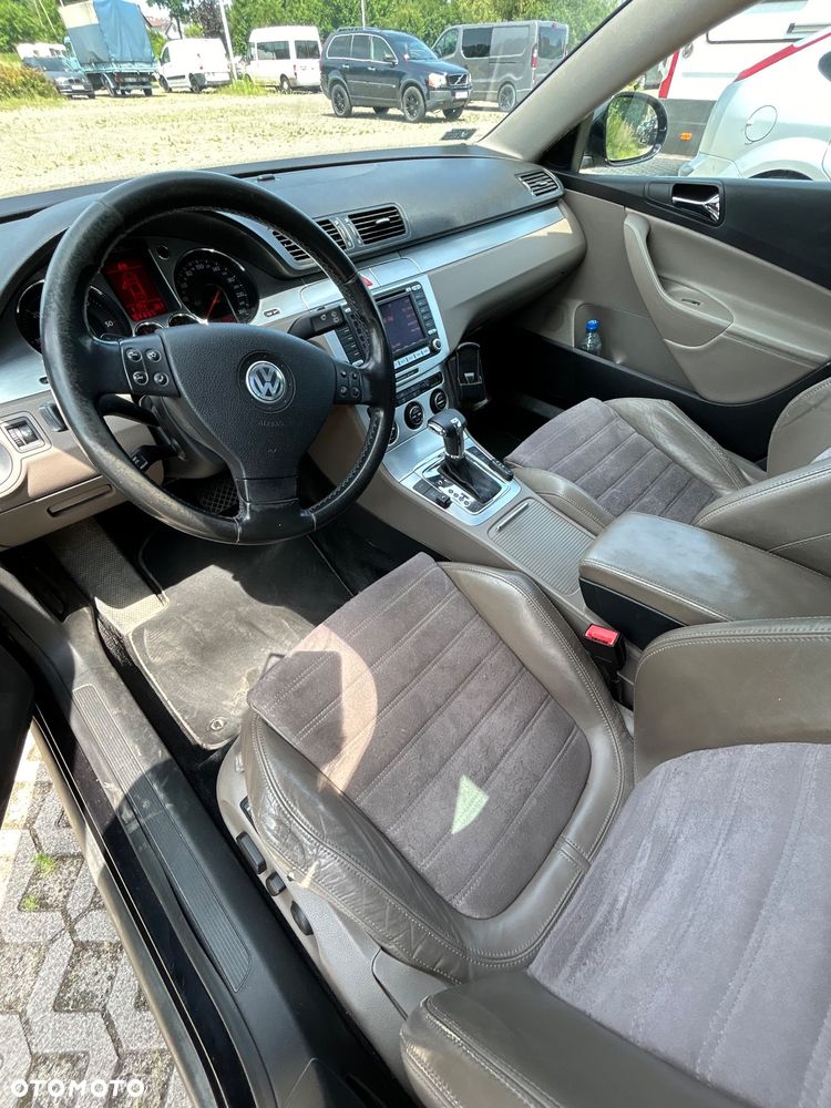 Volkswagen Passat - 2