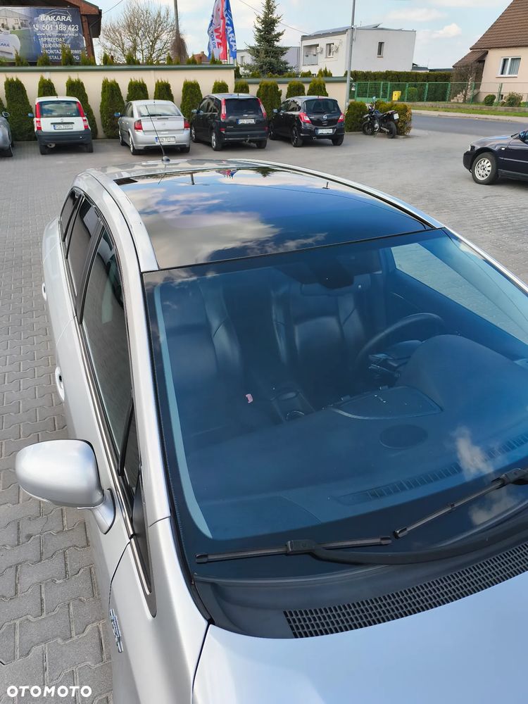 Toyota Avensis - 3