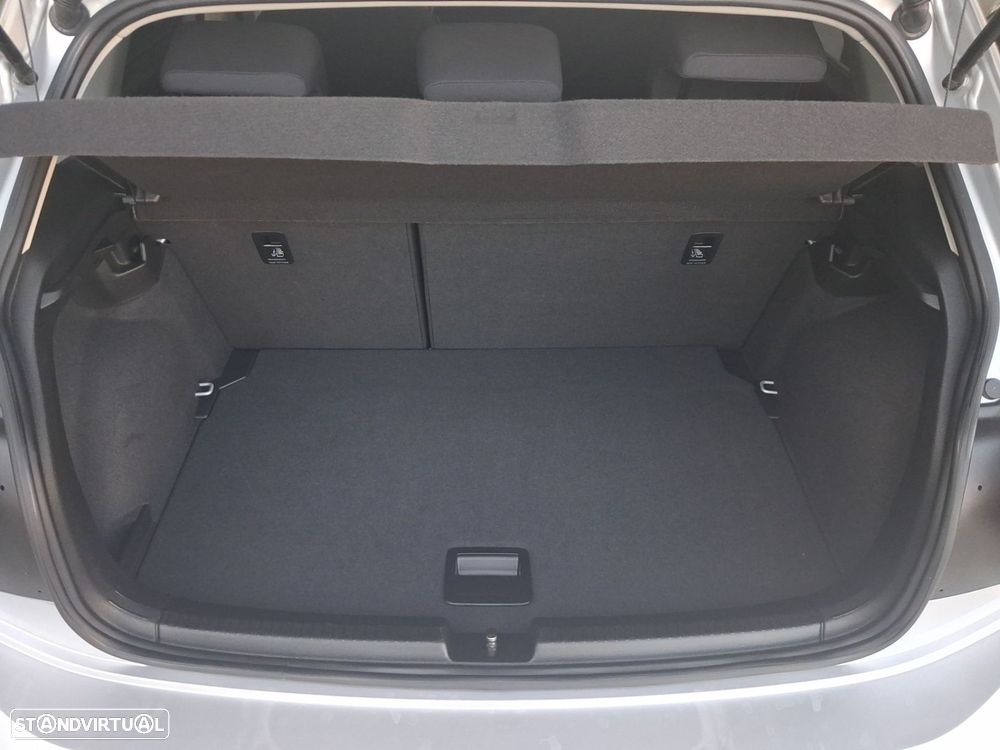 VW Polo 1.0 TSI Urban DSG - 12