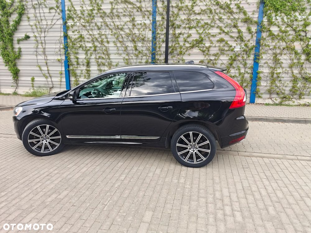 Volvo XC 60 T5 AWD Geartronic Momentum - 6