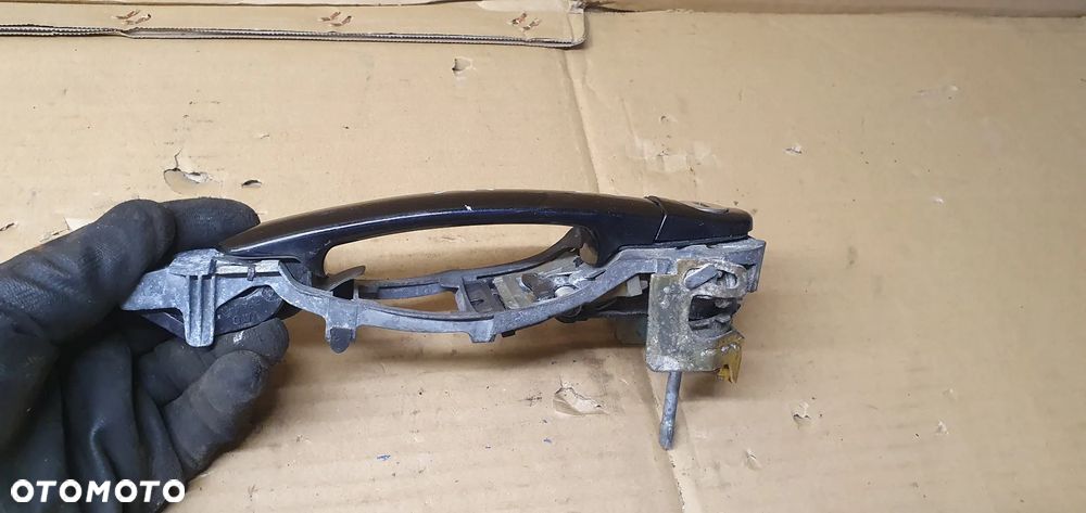 Klamka zewnętrzna lewy przód przednia Skoda Superb I 3B0837885 - 3