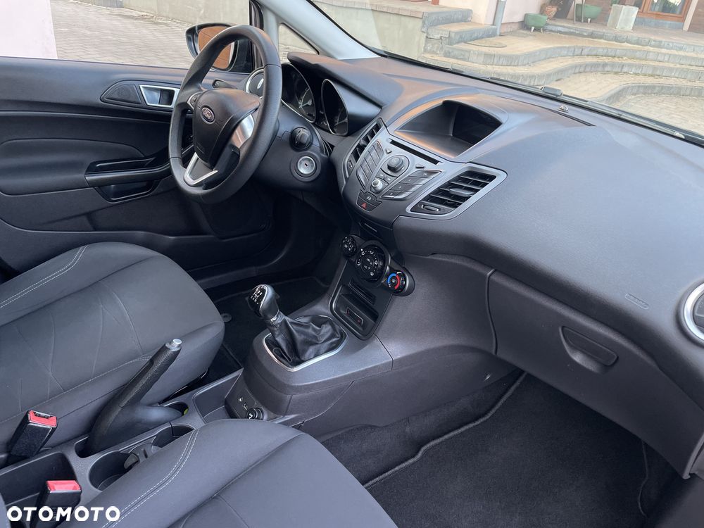 Ford Fiesta 1.25 Champions Edition - 8