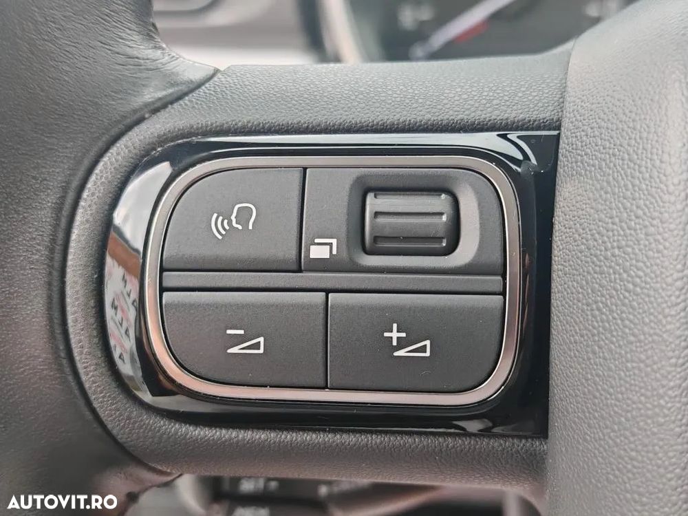 Citroën C3 1.2 PureTech S&S EAT Shine - 23