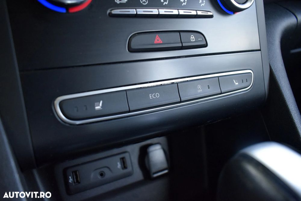 Renault Megane Blue dCi 116 EDC Zen - 14