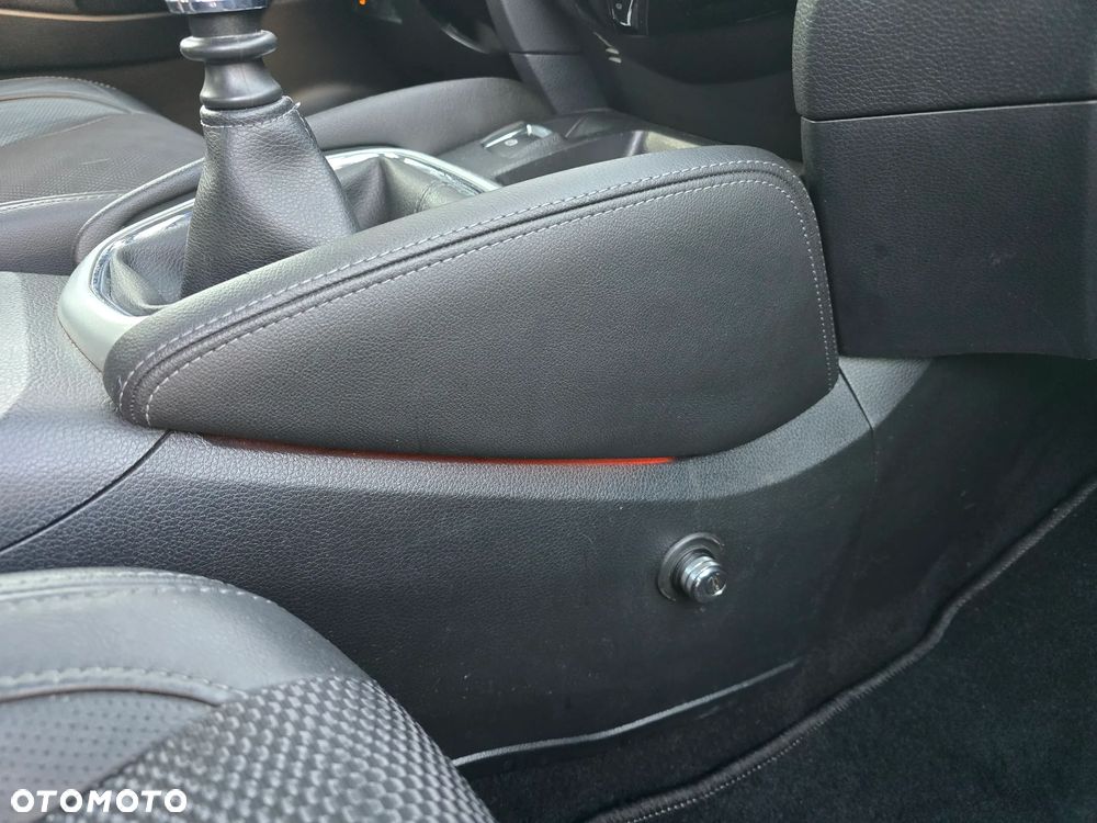 Nissan Qashqai 1.6 DIG-T Tekna - 24