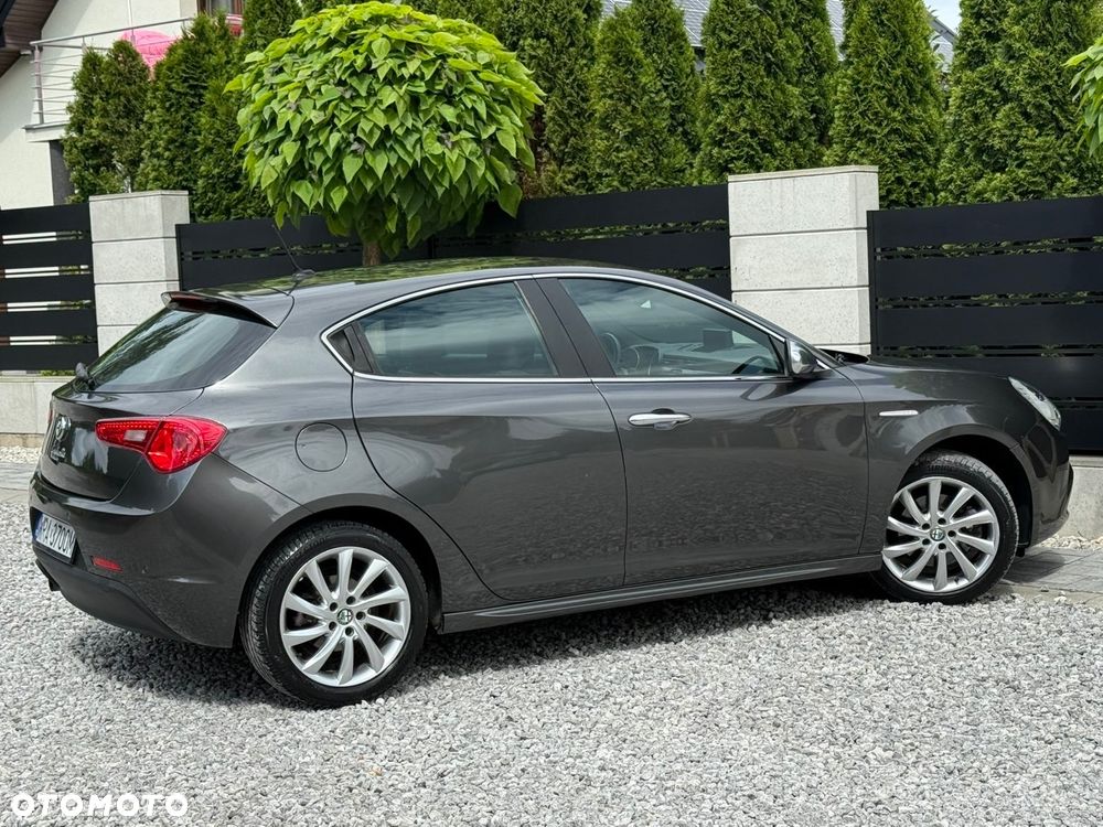 Alfa Romeo Giulietta 1.4 TB MultiAir Exclusive - 14