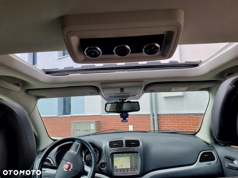 Fiat Freemont 2.0 Multijet 16V DPF Automatik Allrad Cross - 14