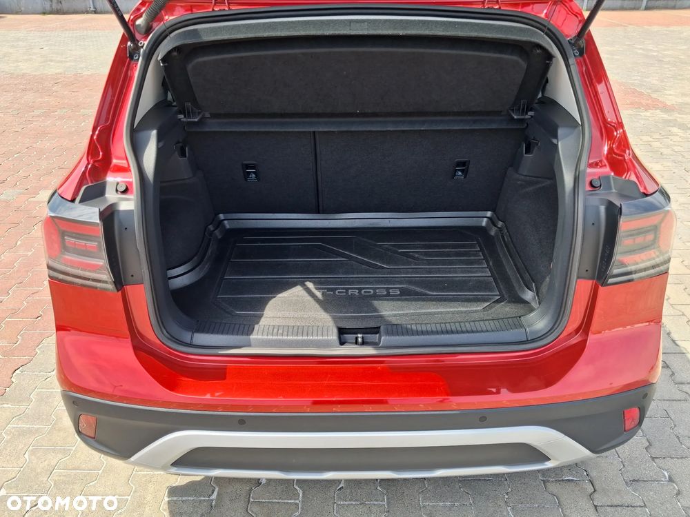 Volkswagen T-Cross 1.0 TSI Life DSG - 12