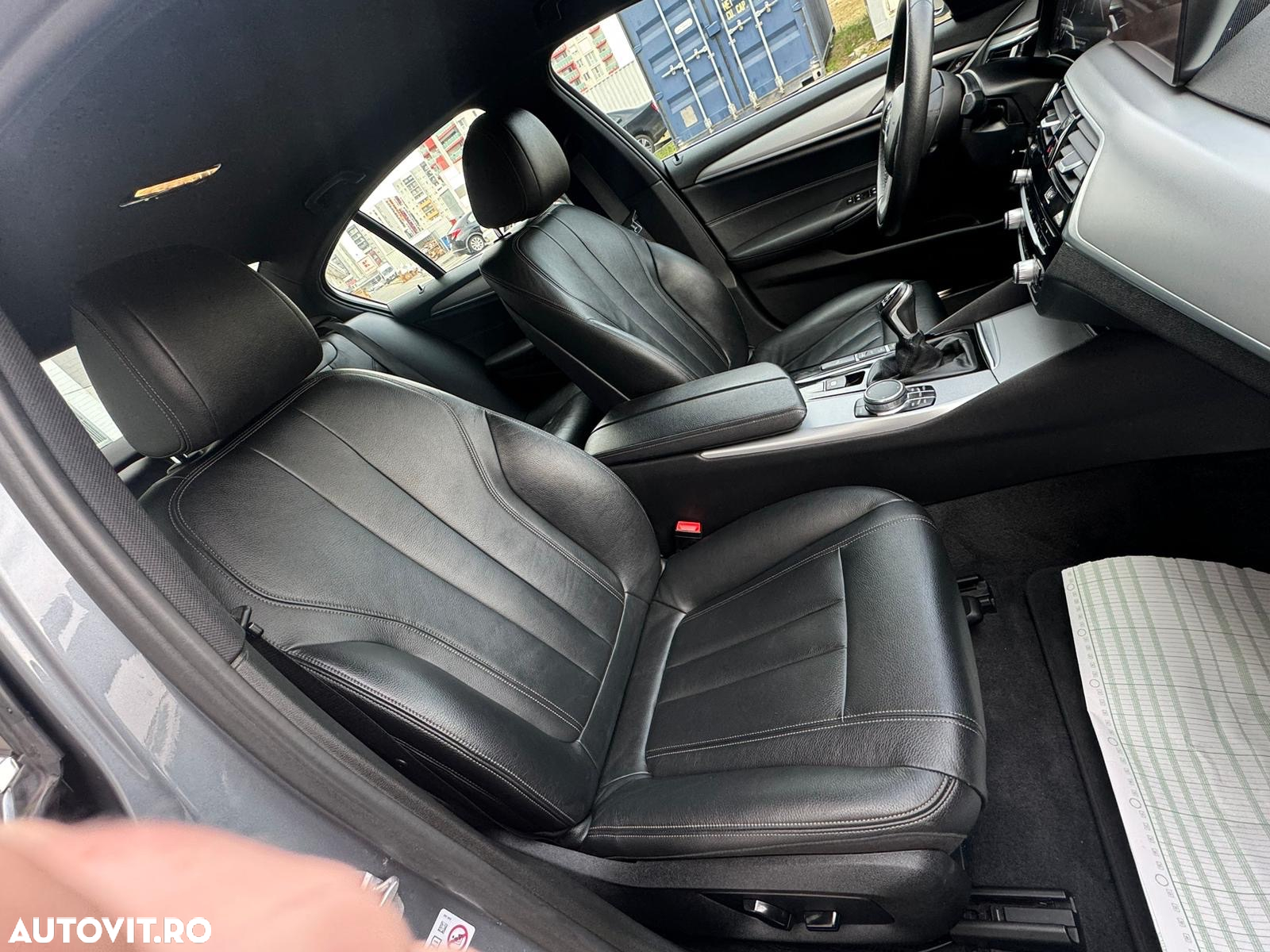 BMW Seria 5 520d Sport Line - 8