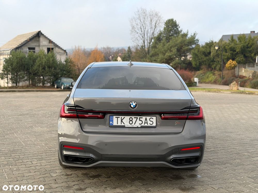 BMW Seria 7 730d xDrive mHEV - 10
