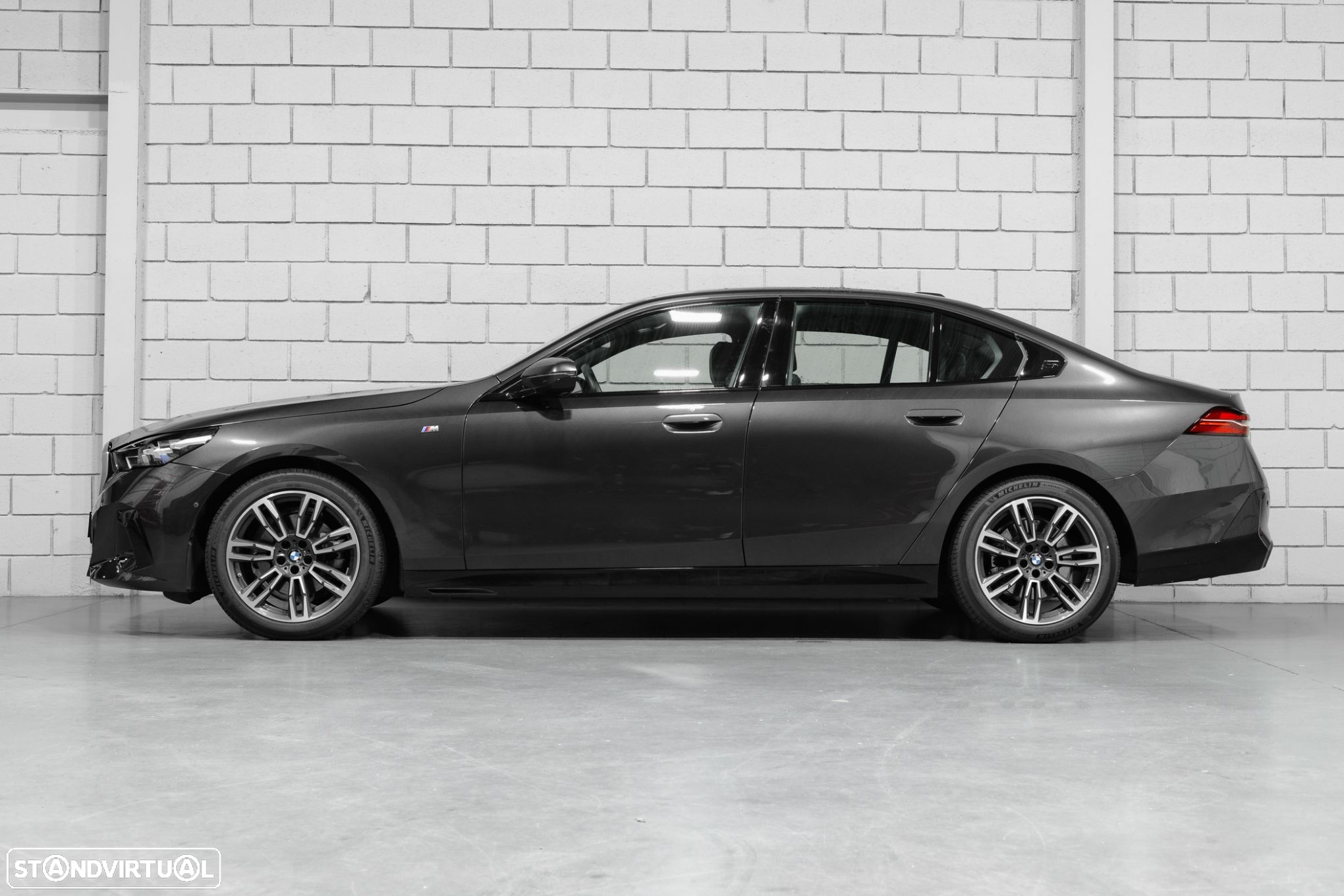 BMW 520 d Pack Desportivo M - 2