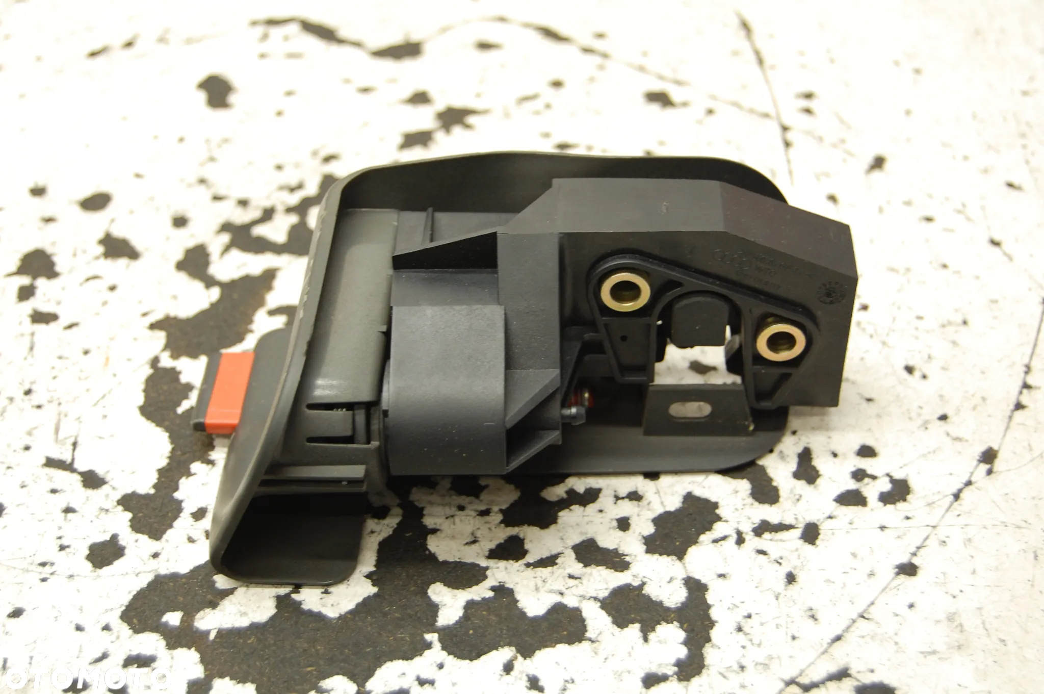 ZAMEK KANAPY TYŁ TYLNY LEWY PRAWY AUDI A4 B6 B7 KOMBI 8E0885879 8E0885880 - 8