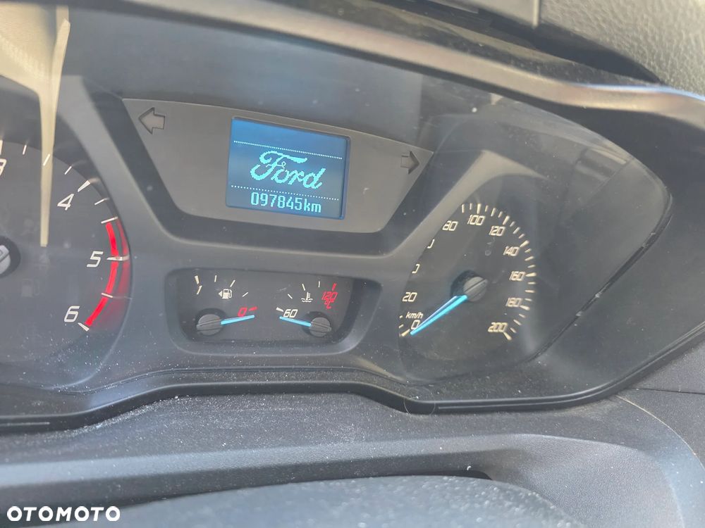 Ford Transit - 4