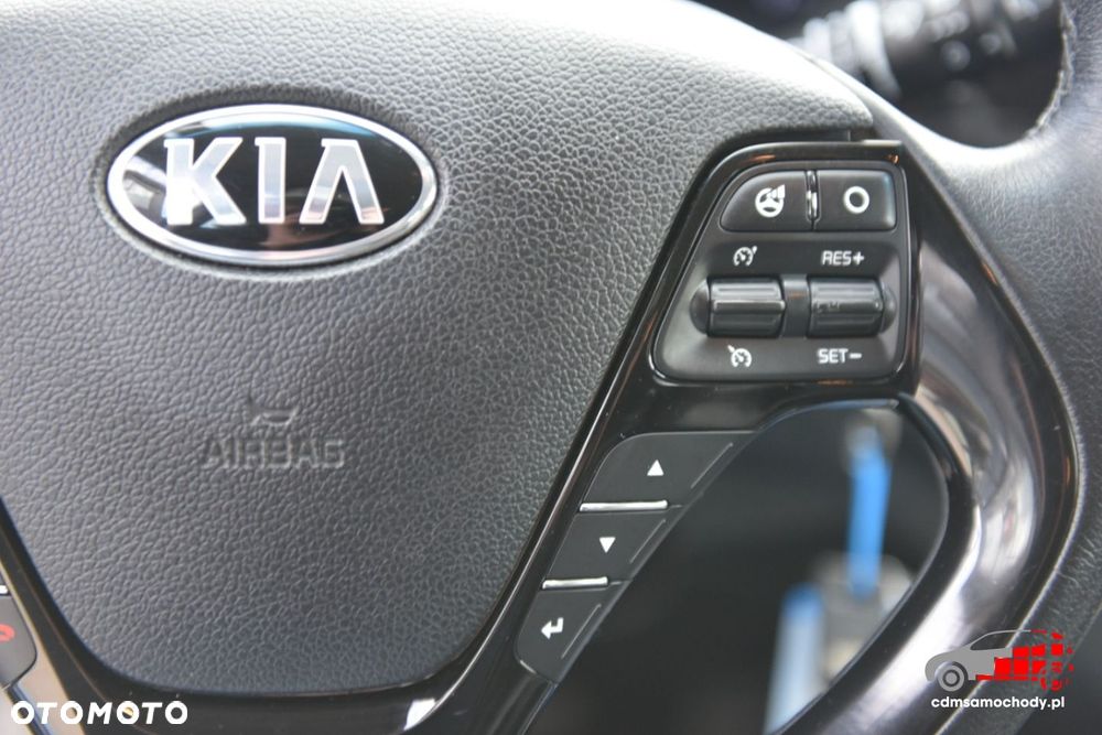 Kia Ceed - 31