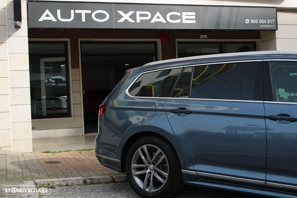 VW Passat Variant 1.6 TDI Highline DSG - 10