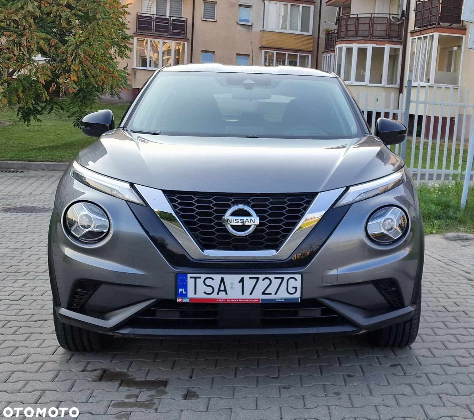 Nissan Juke 1.0 DIG-T N-Connecta - 9