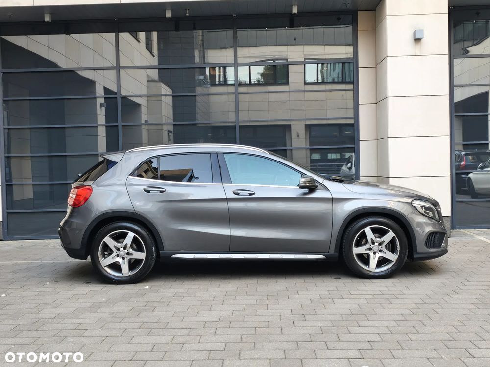 Mercedes-Benz GLA - 3