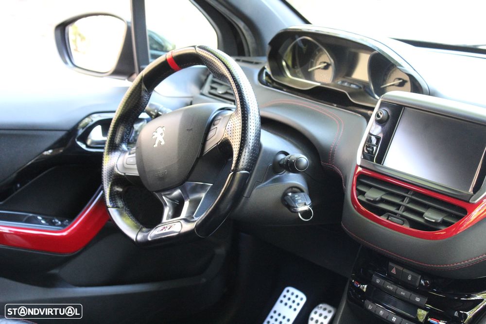 Peugeot 208 1.6 THP GTi - 11