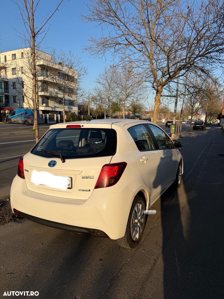 Toyota Yaris 1.5 VVT-i HSD Active - 3