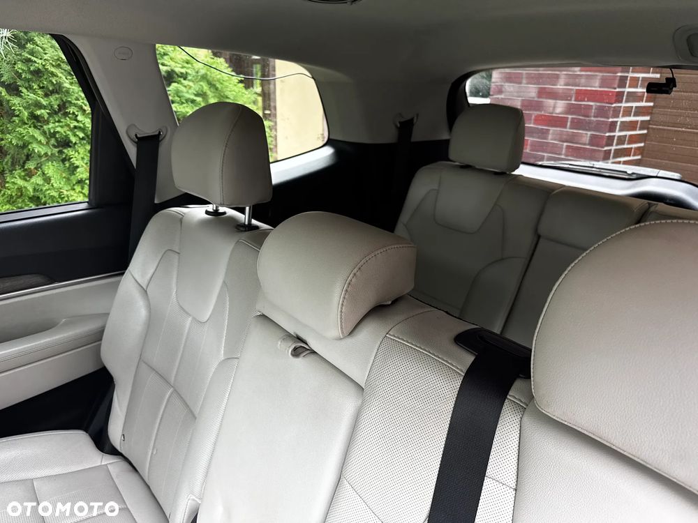 Kia Telluride - 12