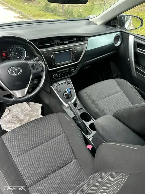 Toyota Auris 1.8 HSD Comfort+J17 - 8