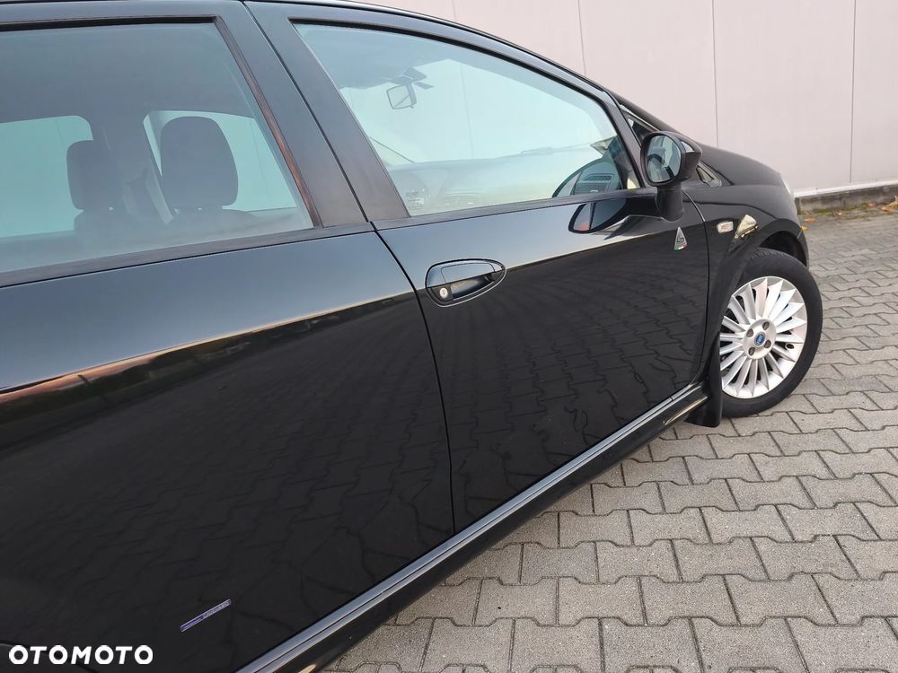 Fiat Punto 1.4 16V Dynamic - 17