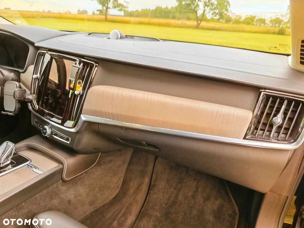 Volvo S90 - 39