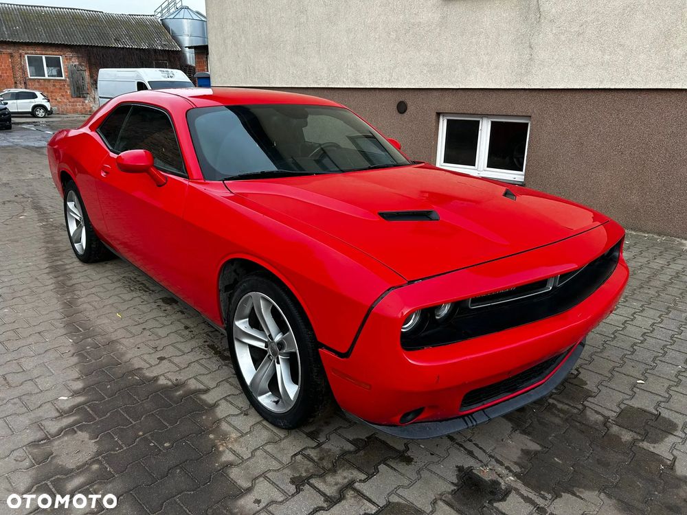 Dodge Challenger - 4