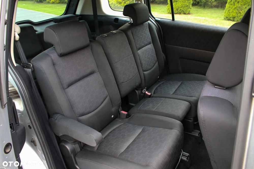 Mazda 5 2.0 Active - 27