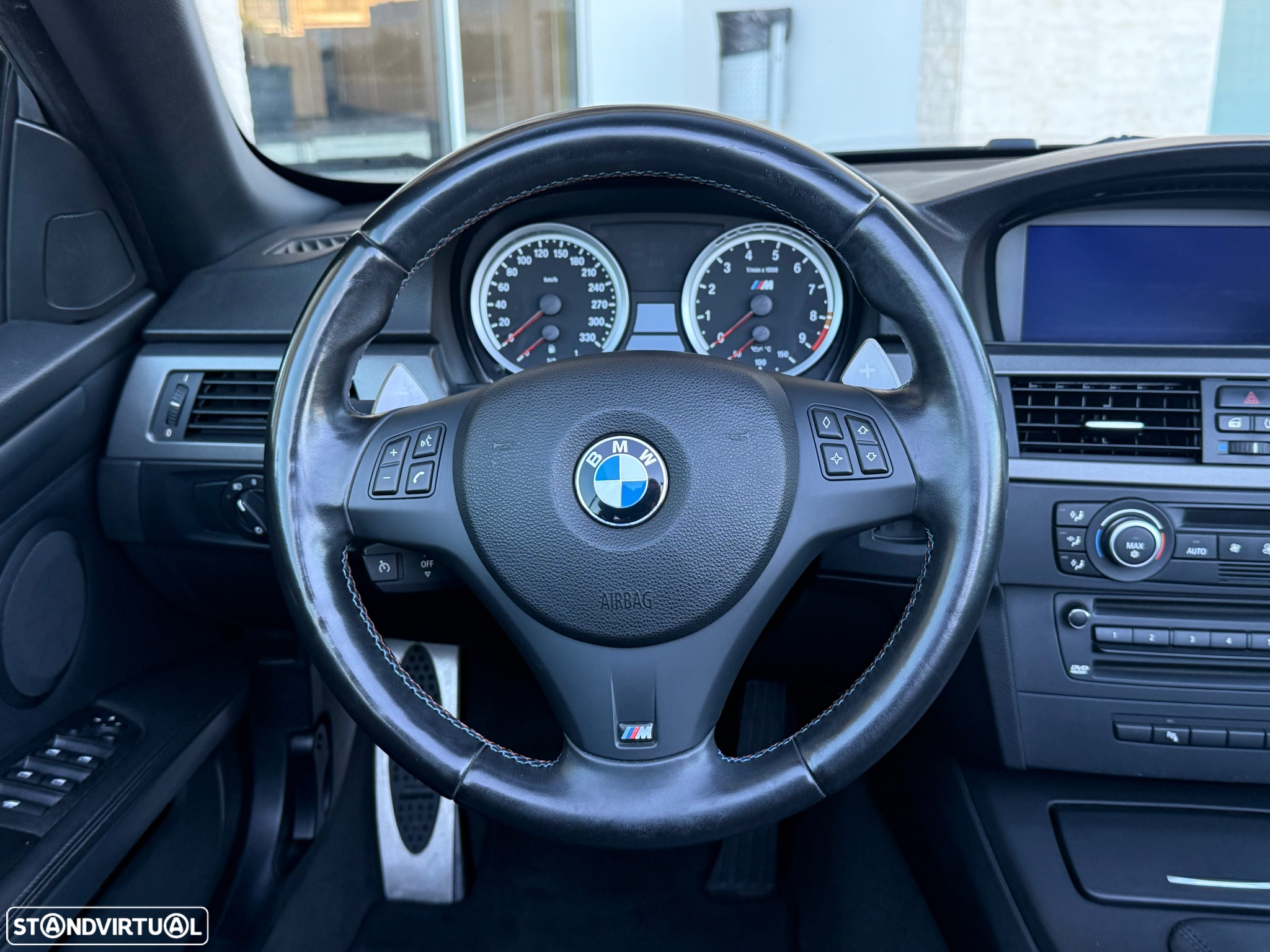 BMW M3 Auto - 38