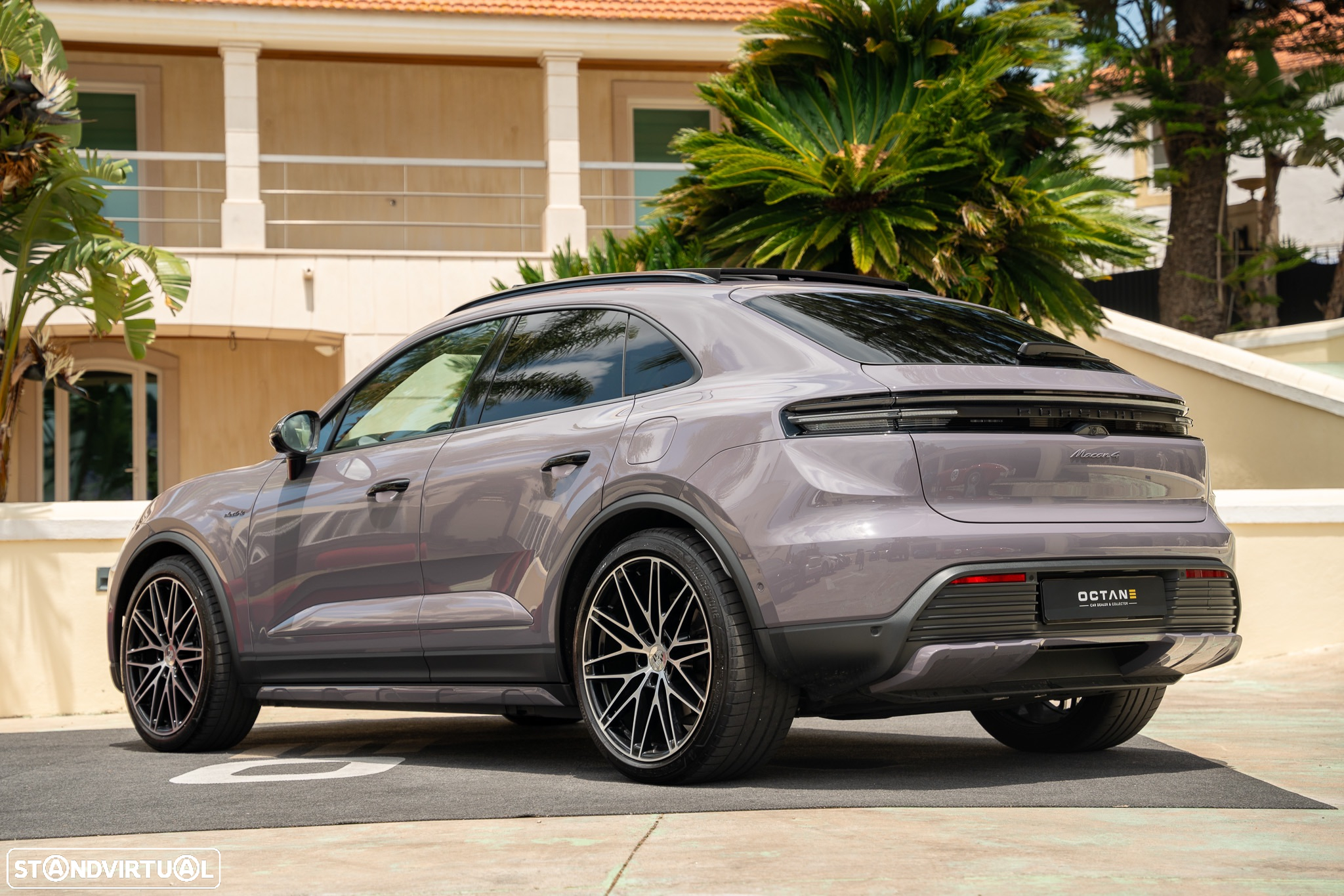Porsche Macan Electric 4 - 4