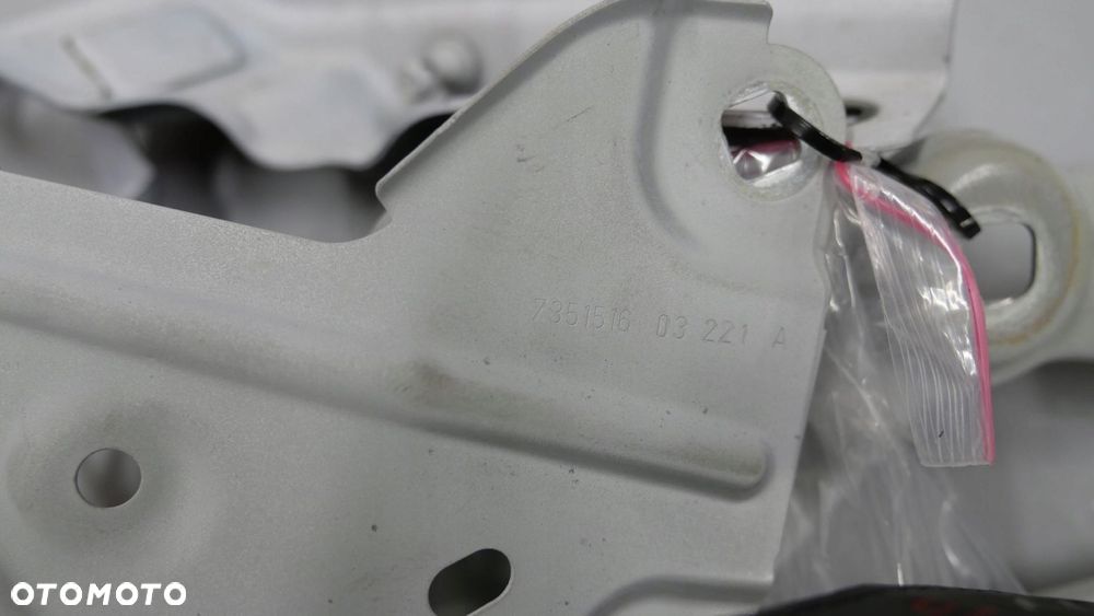 bmw x1 f48 mocowanie błotnika prawego 7427130 7355992 7427136 - 8