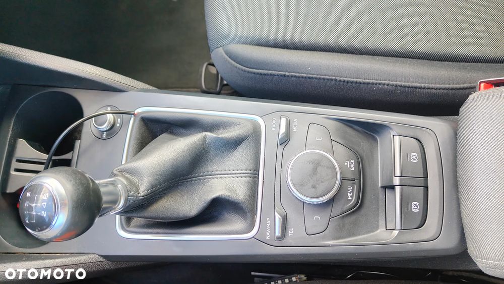 Audi Q2 30 TFSI - 12