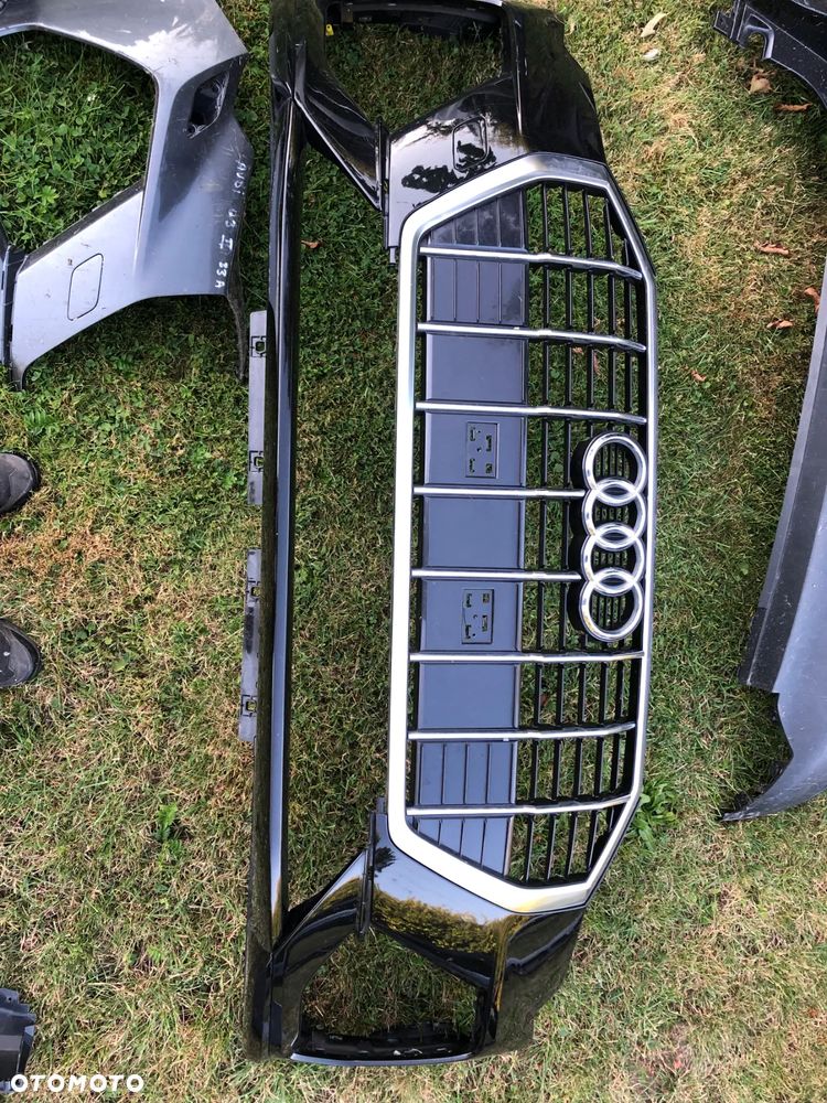 ZDERZAK AUDI Q3 83A 18-22 S-LINE PRZÓD GRILL - 9