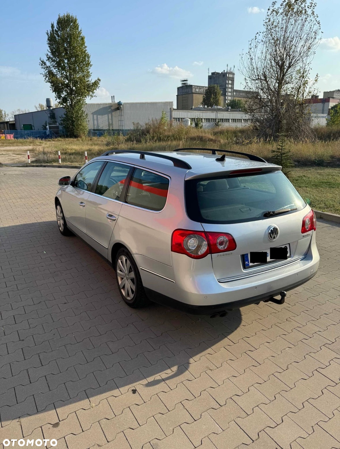 Volkswagen Passat 2.0 TDI DPF BlueMot Comfortline - 3
