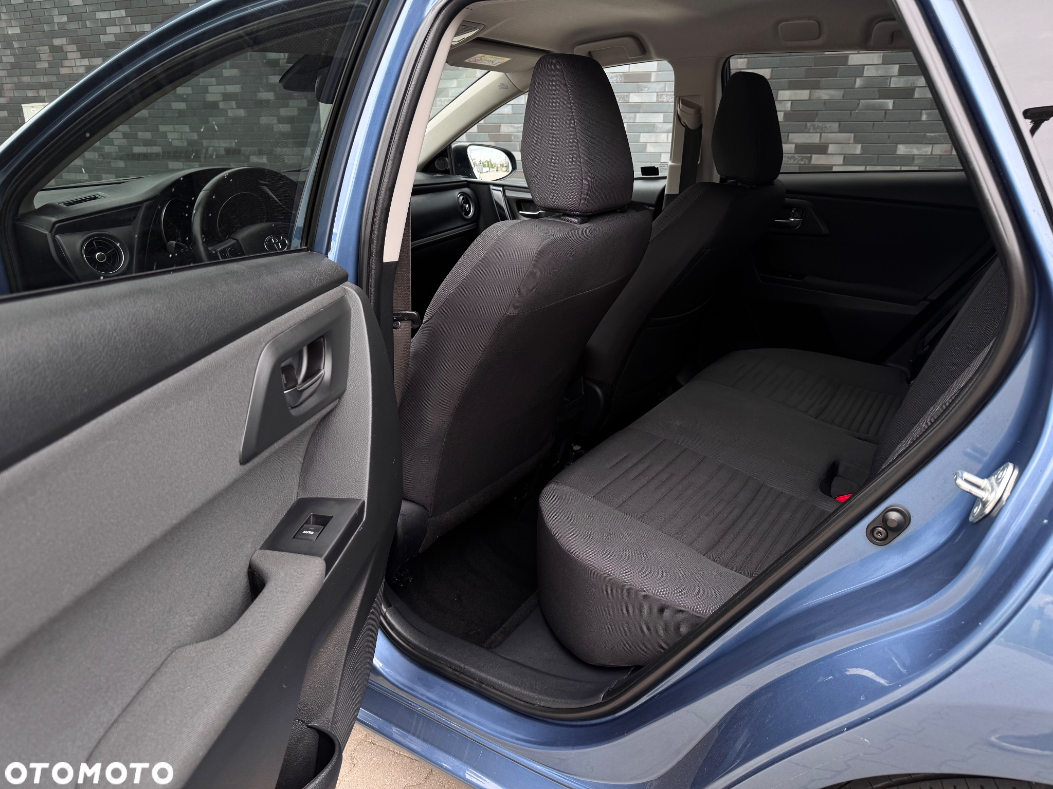 Toyota Auris 1.6 Prestige - 20