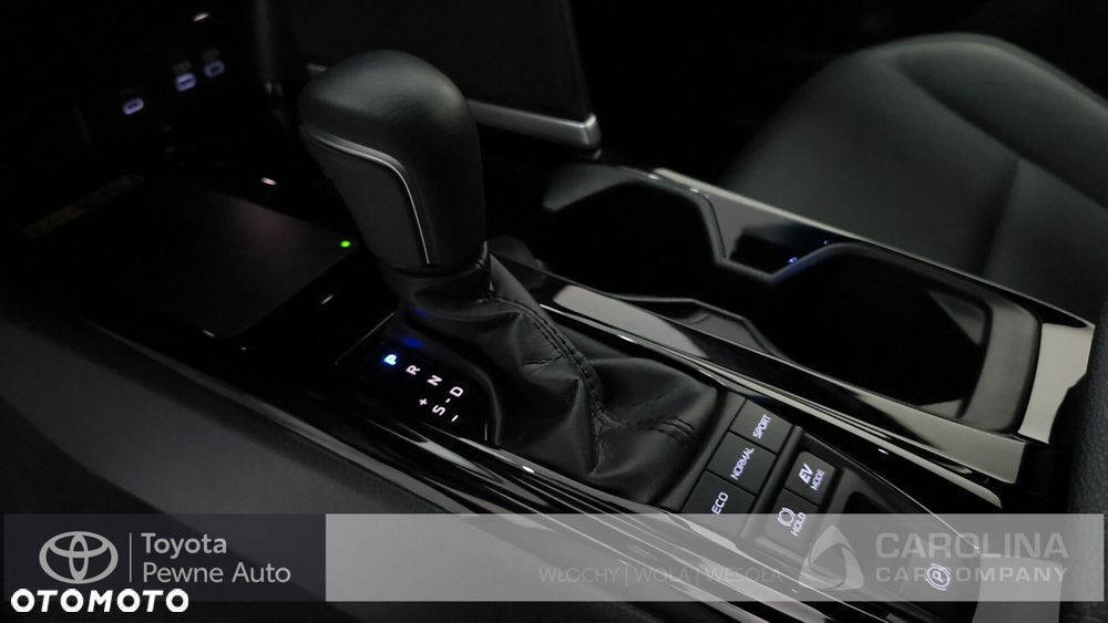 Toyota Camry - 13