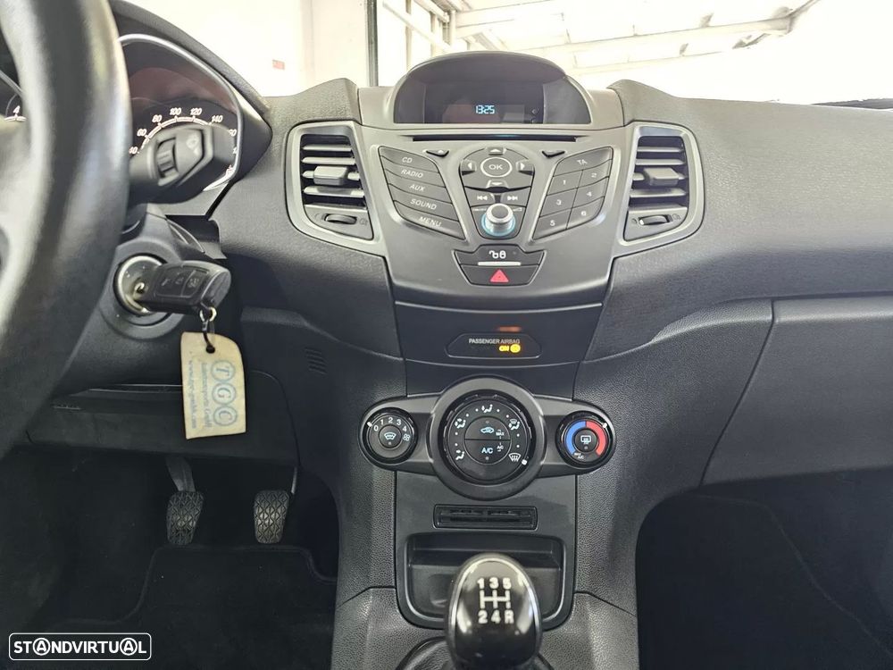 Ford Fiesta 1.25 Trend - 25