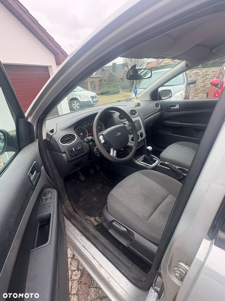 Ford Focus 1.8 TDCi Ambiente - 11