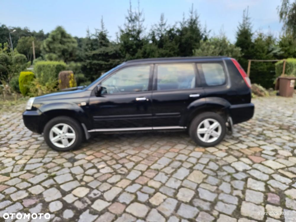 Nissan X-Trail 2.2 dCi Sport - 10