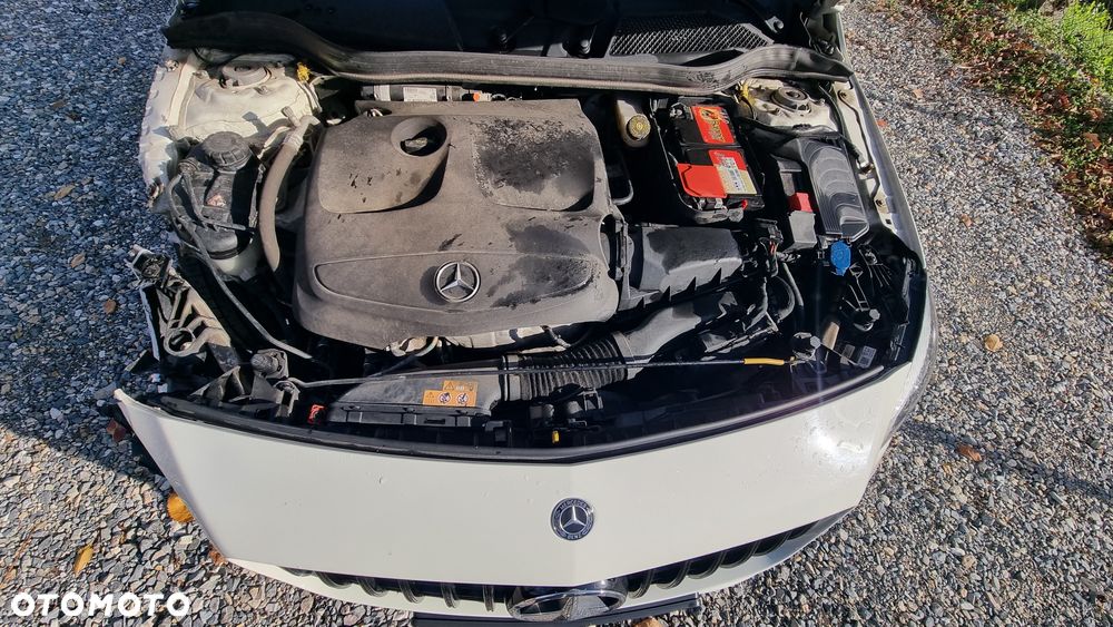 Mercedes-Benz Klasa A 180 7G-DCT AMG Line - 22