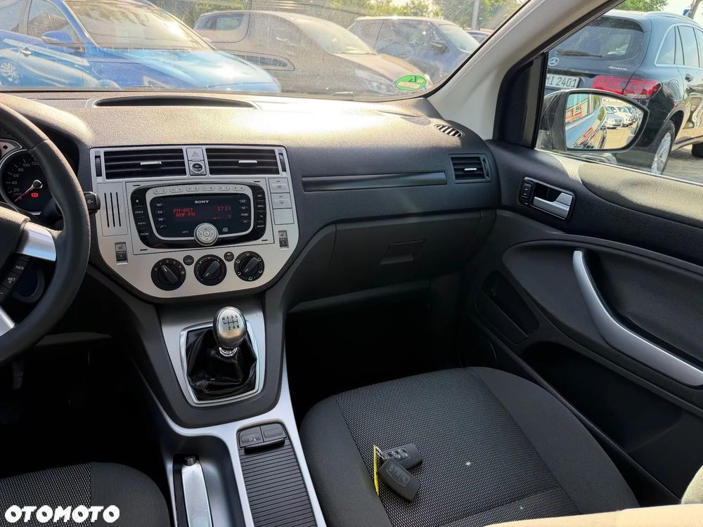 Ford Kuga 2.0 TDCi 2x4 Trend - 12