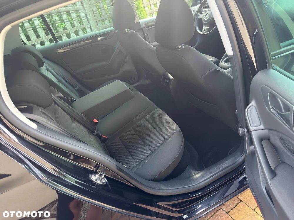 Volkswagen Golf - 16