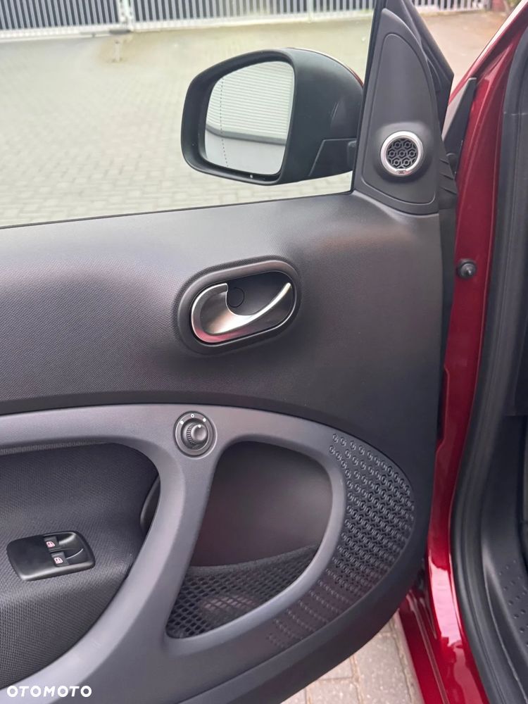 Smart Fortwo EQ - 6
