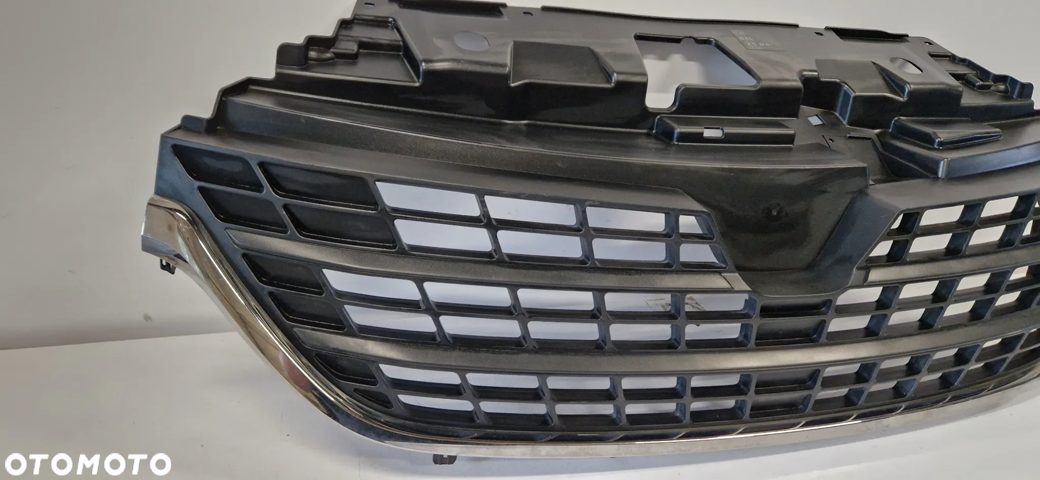 Grill atrapa Renault Trafic III 3 LIFT - 2