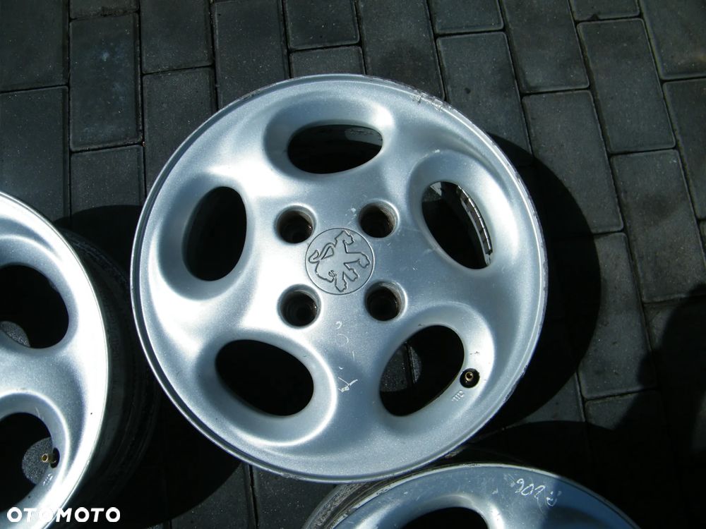 Felgi aluminiowe alufelgi komplet 4x108 ET34/5,5J x 14 otwór 64 - 3