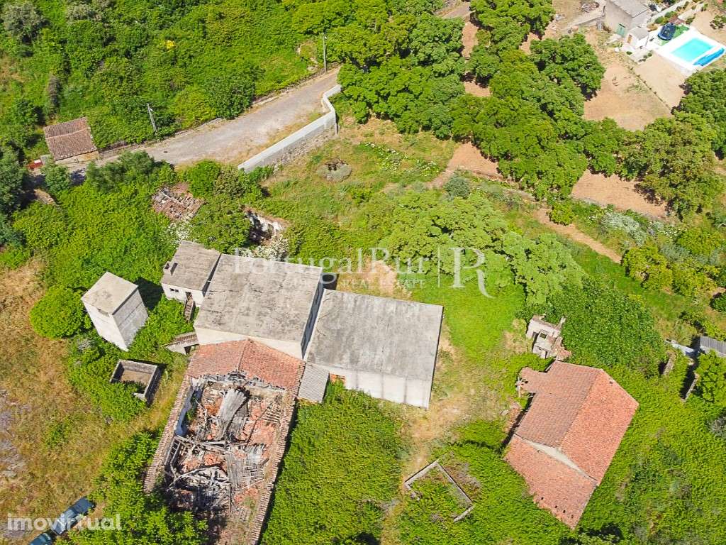 Antiga Fábrica por Reconstruír - Grande imagem: 2/14